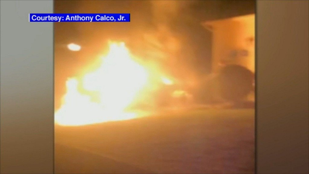 Arsonist throws Molotov cocktail into family's car in driveway in Old Bridge    