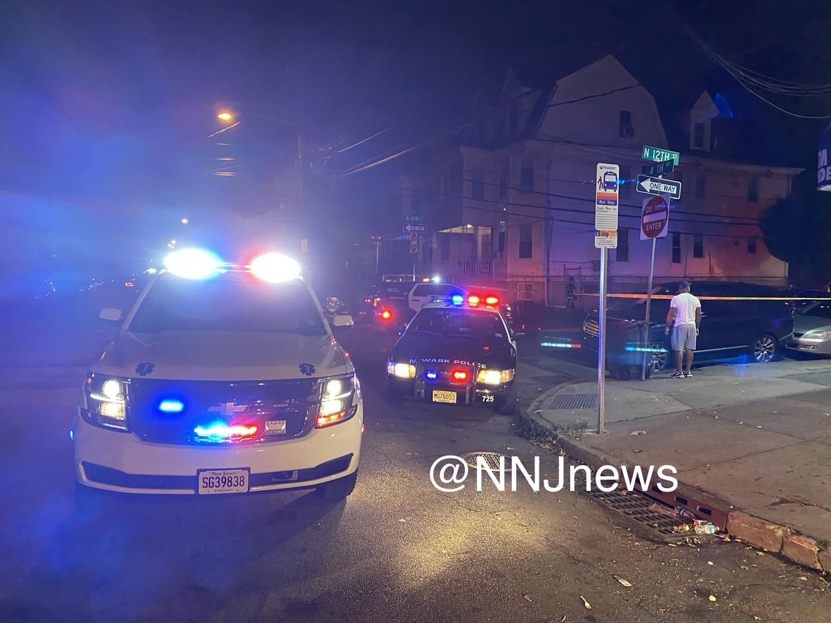 Newark, NJ - N. 12th St & 4th Ave - Multiple Shooting - 4-5 people shot, 1 in traumatic arrest with  CPR in progress to UMDNJ. Active scene