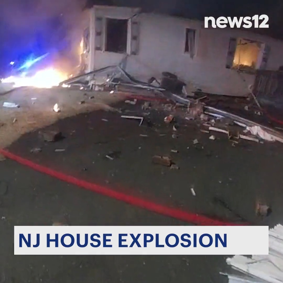 6 firefighters escape Pompton Lakes, NJ house explosion without injury
