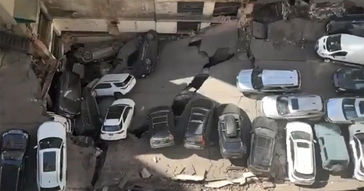 1 dead, 5 injured in NYC parking garage collapse in Lower Manhattan